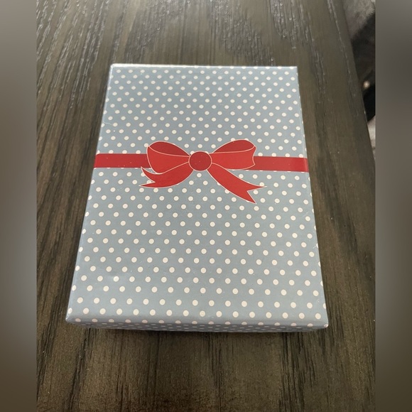 💖(2 for $15)💖 Charm Bracelet with Red and Silver Colours - Picture 8 of 8